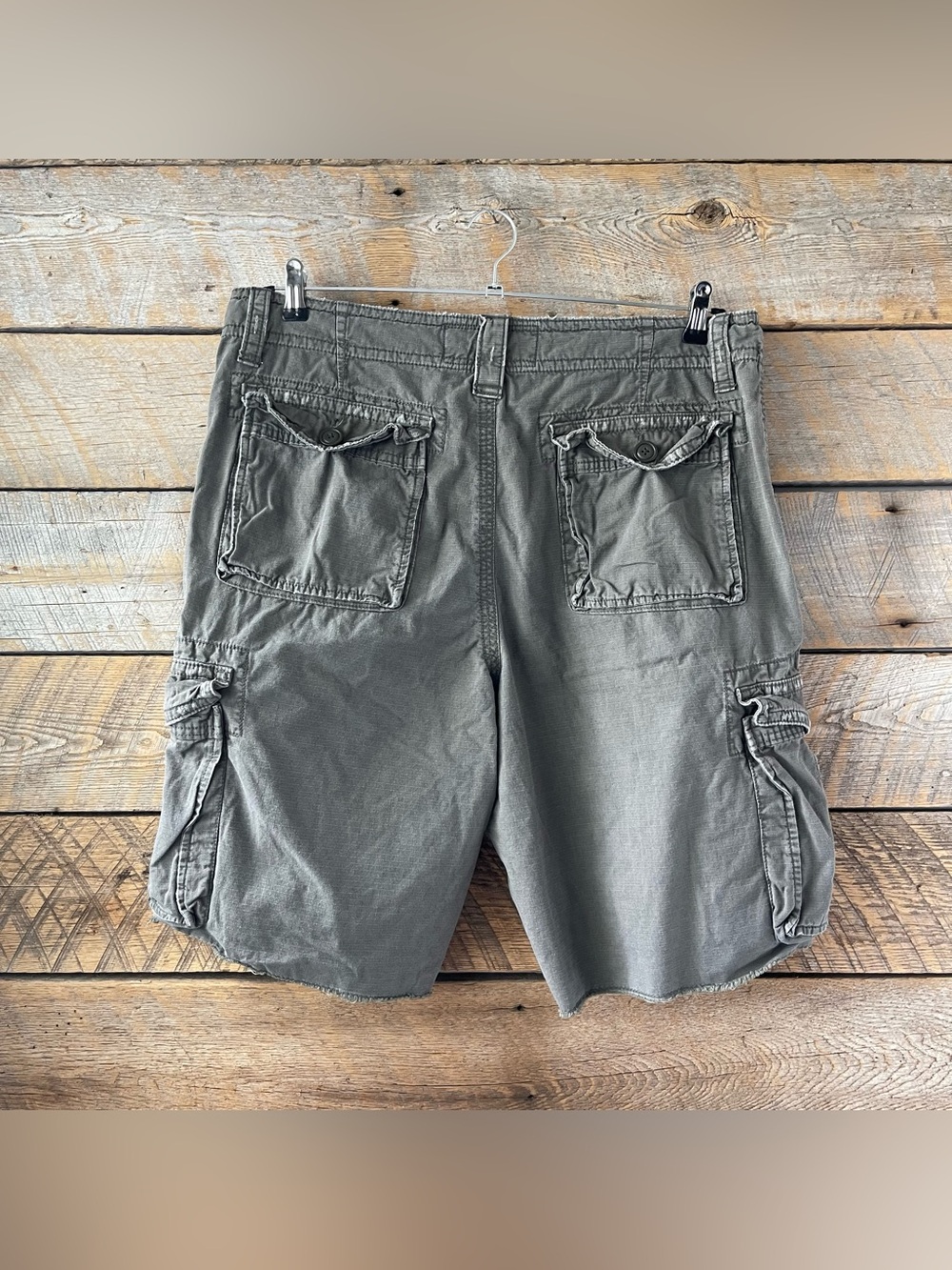 Y2K American Eagle Cargo Shorts Men's Size 34 Olive Green Regular Casual Cotton - Picture 2 of 12